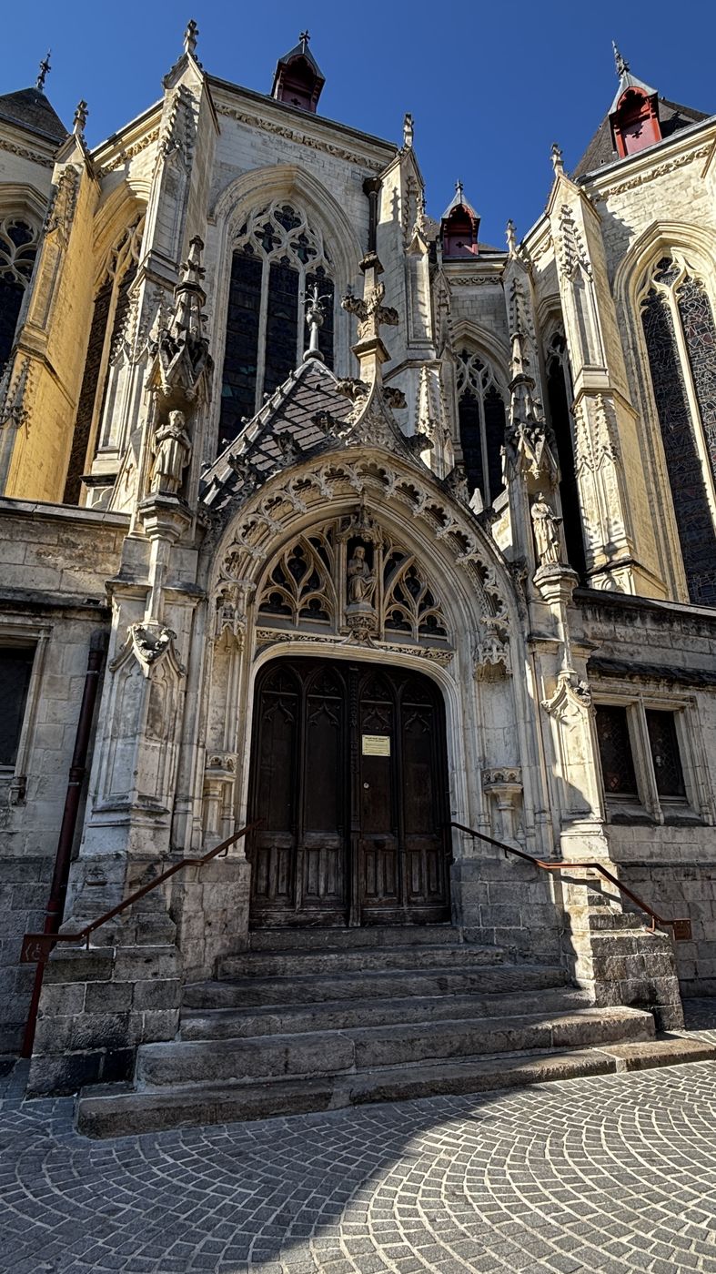 Side door of Saint-Maurice