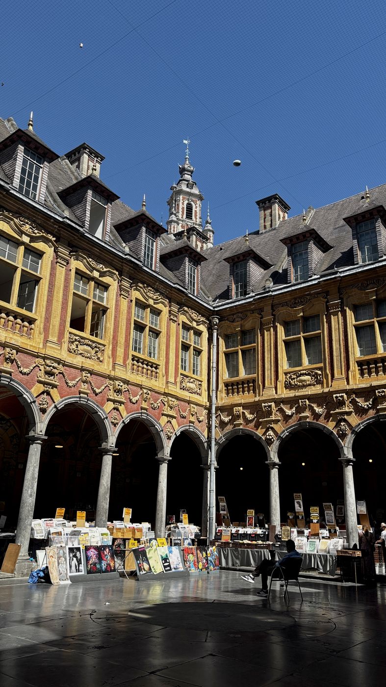 The courtyard of the Vieille Bourse